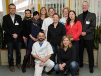 Das Team des Springer-Pools mit Pflegedirektor Peter Fels (ganz rechts) und Andy Schütz, Assistent der Pflegedirektion (ganz links) - Bild: V. Daum / Bergmannsheil Bergmannsheil Springerpool