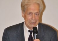 Henning Scherf beim Bürgerforum im Bergmannsheil - Bildnachweis: Gabriele Althoff