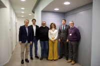 V.l.: Dr. Norbert Teig (RUB/KKB, Kinderklinik), Dr. Tobias Rothoeft (RUB/KKB, Kinderklinik), Prof. Michele de Luca (Center for Regenerative Medicine, Universität Modena), Prof. Graziella Pellegrini (Center for Regenerative Medicine, Universität Modena), Priv.-Doz. Dr. Tobias Hirsch (RUB/Bergmannsheil, Plastische Chirurgie und Schwerbrandverletzte), Sergio Bandanza (Center for Regenerative Medicine, Universität Modena). Bildnachweis: CMR Unimore, Stefania Bettinelli