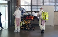 Archivbild: Ankunft eines ausländischen Covid-19-Patienten im Bergmannsheil. Bildnachweis: Bergmannsheil