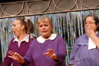 „Applaus, Applaus – Ohne Proben ganz nach oben!“ (Bildnachweis: Wilfried Kull)