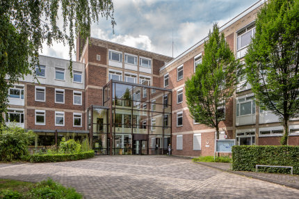 Eingangsportal der LWL-Klinik Hamm