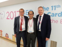 Treffen in Taipeh: Die Herzspezialisten (v.l.) Prof. Dr. Jan Gummert, Prof. Dr. Kazutomo Minami und PD Dr. Marcus Wiemer (Foto HDZ NRW).