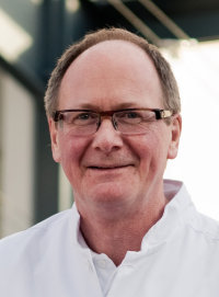 Prof. Dr. Dieter Horstkotte, Chefarzt der Kardiologie am Herz- und Diabeteszentrum NRW, Bad Oeynhausen (Foto Armin Kühn).