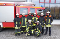 Zugführer Volker Diederich (re.) mit seinem Team Jasmin Rosenboom, Nico Gössing, Nils Lieber, Lukas Goller, Michael Kroll, Sven Rathenbach und Leon Wagner. Zugführer Volker Diederich (re.) mit seinem Team Jasmin Rosenboom, Nico Gössing, Nils Lieber, Lukas Goller, Michael Kroll, Sven Rathenbach und Leon Wagner.