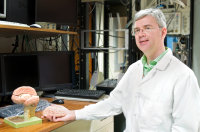 Dr. Christian Klaes arbeitet zurzeit noch an der privaten Eliteuniversität „Caltech“ (California Institut of Technology) in Kalifornien/USA. Dr. Christian Klaes arbeitet zurzeit noch an der privaten Eliteuniversität „Caltech“ (California Institut of Technology) in Kalifornien/USA.