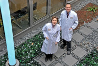 Die Professoren Anke Reinacher-Schick und Roland Schroers
