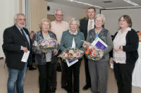 v.l.: Thomas Kissinger (Pflegedirektor, Knappschaftskrankenhaus), Inge Bröckelmann, Thomas Derksen (Pastoralreferent, Knappschaftskrankenhaus), Ursula Rödel, Stephan Happel (Pastor, Knappschaftskrankenhaus), Helga Jülich und Ursula Borchert (Diakoniepfarrerin, theologischer Vorstand der Inneren Mission/Diakonisches Werk Bochum) v.l.: Thomas Kissinger (Pflegedirektor, UK Knappschaftskrankenhaus Bochum), Inge Bröckelmann, Thomas Derksen (Pastoralreferent, UK Knappschaftskrankenhaus Bochum), Ursula Rödel, Stephan Happel (Pastor, UK Knappschaftskrankenhaus Bochum), Helga Jülich und Ursula Borchert (Diakoniepfarrerin, theologischer Vorstand der Inneren Mission/Diakonisches Werk Bochum)